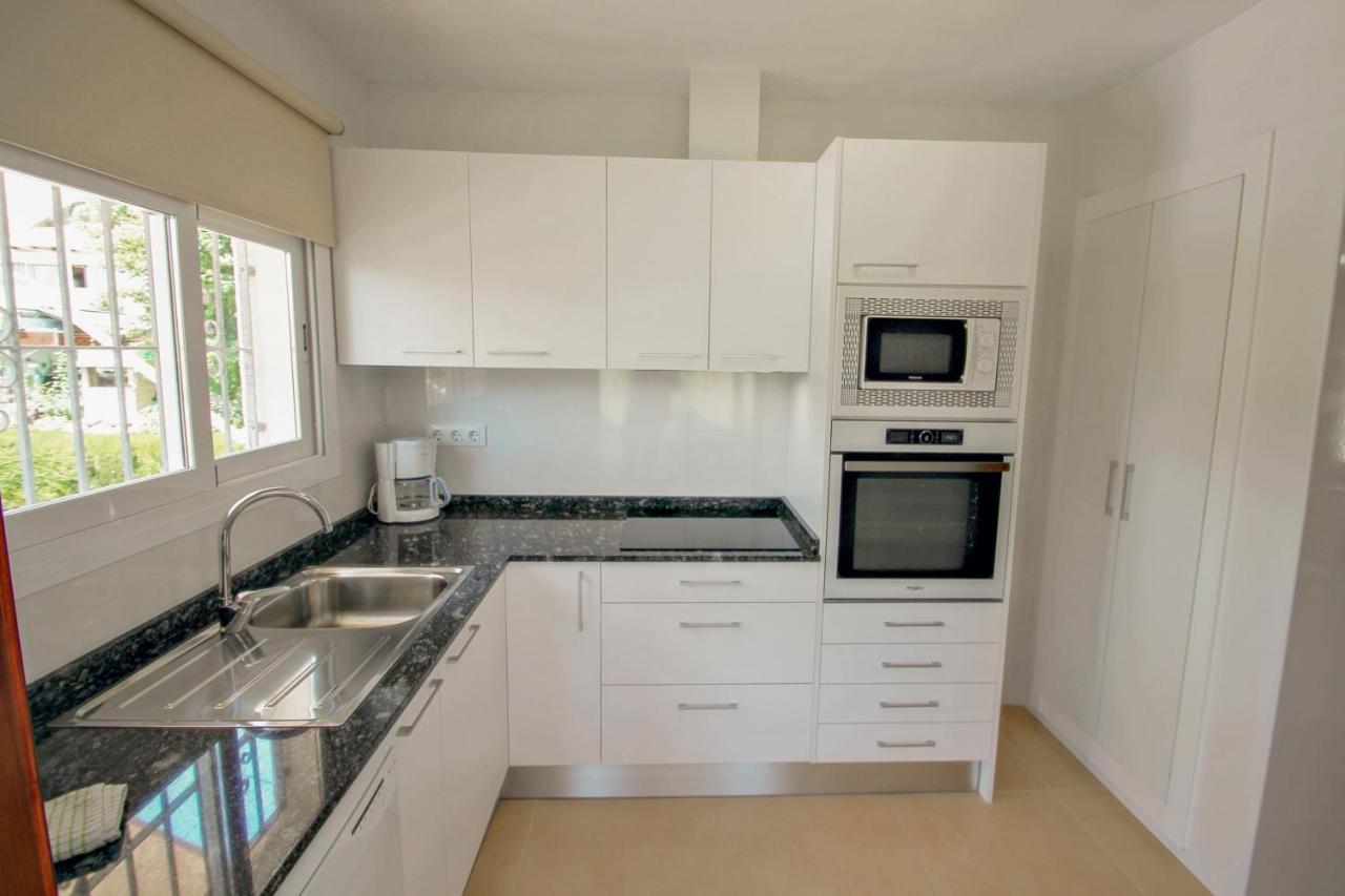 Tere - Holiday Home With Private Swimming Pool In 칼페 외부 사진
